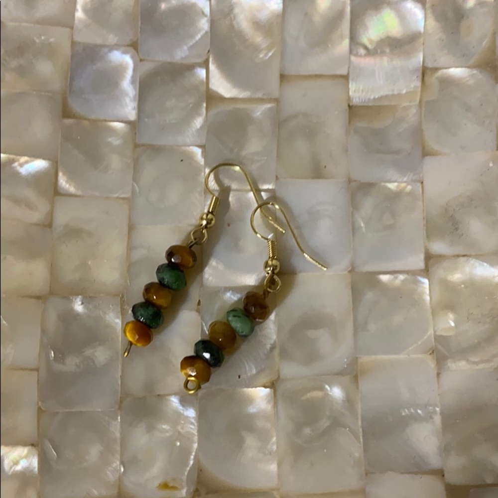 Jewelry - Picture 2 of 3
